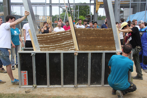 Organisation d&#039;ateliers par amàco aux côtés des partenaires organisateurs du Festival Grains D&#039;isère 2016, 15ème édition autour de la terre crue