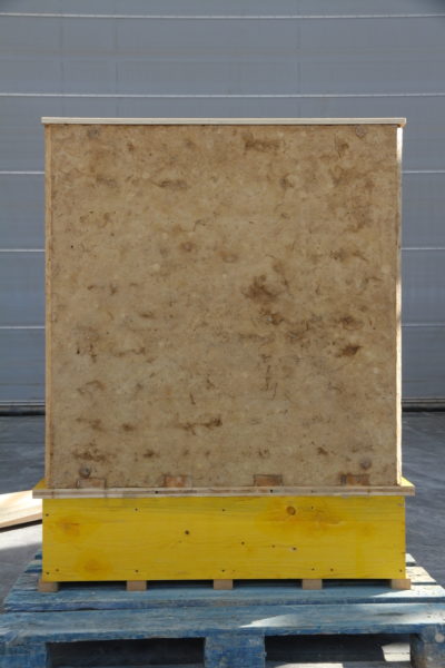 Prototype de mur en terre coulée sans ciment ni additifs — crédit : amàco